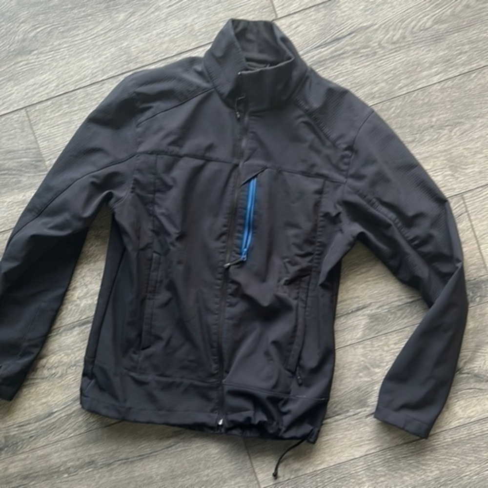 Bodyglove jacket size Small Black with blue trim and lining Athletic Utility